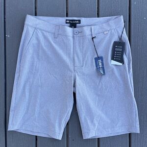 NWT Travis Matthew Mens 34 Beck Gray 10 Performance Golf Shorts